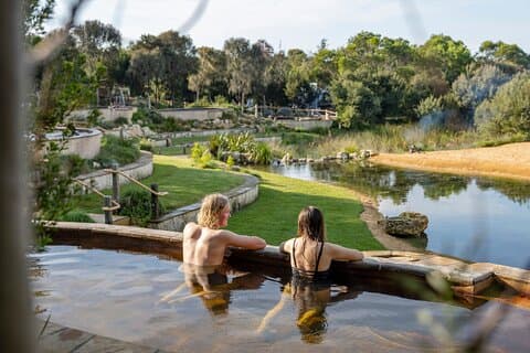 Mornington Peninsula Wine, Lunch & Hot Springs Small Group Tour