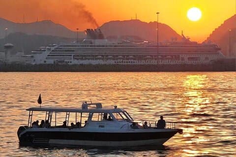 Solnedgang og Muscat Coast View og Speed Boat Adventure