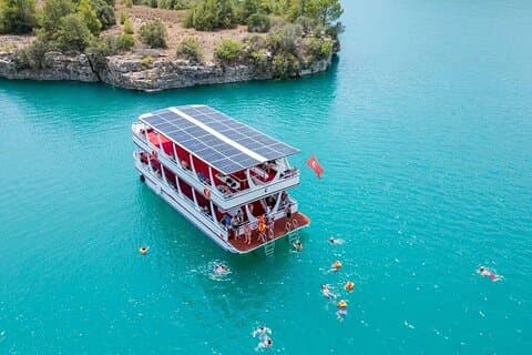 Safari del Leone e Green Canyon Splash Feast con pranzo