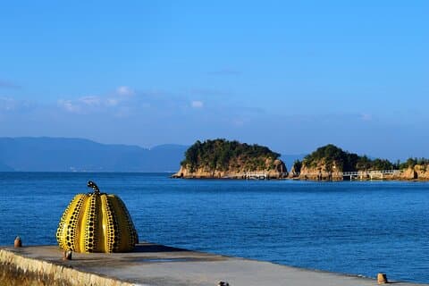 Naoshima Art Island Day Tour da Takamatsu