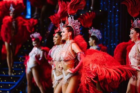 Parijs Illuminations Tour met Moulin Rouge Show en Cruise Optie
