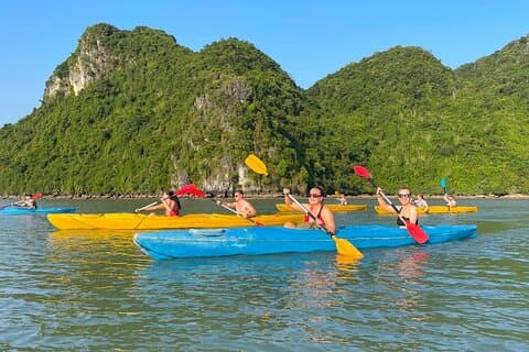 Lan Ha Bay e Cat Ba National Park: 2 Dias de Aventura em Hanoi