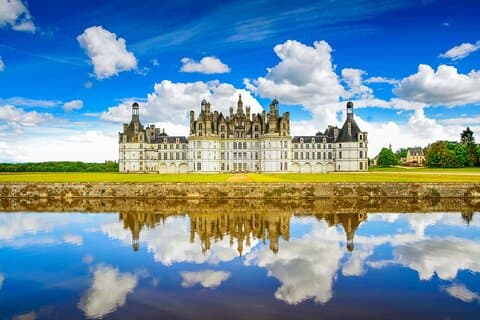 Loire Valley Castles Walking Tour with Audioguide