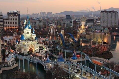 Lotte World Theme Park Private Transfer