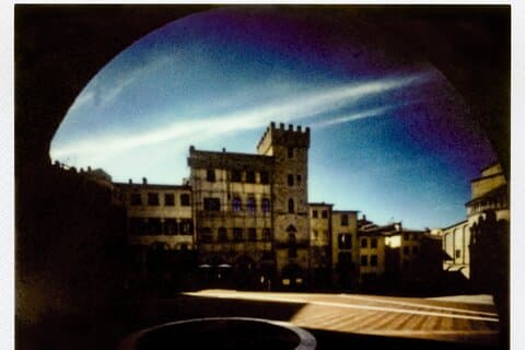 Arezzo Fotos estenopeicas creativas en la ciudad icónica