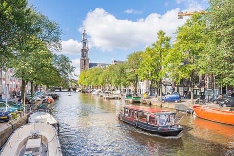 Restauranter i nærheten av Booze Cruise Amsterdam NL