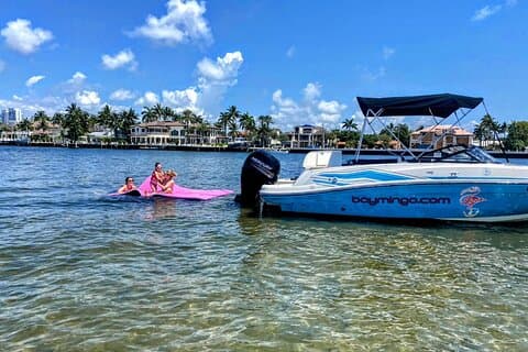 Private 21 Ft Boat Rental in Fort Lauderdale