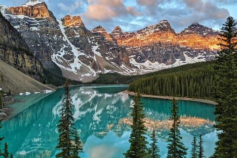 Banff/Canmore/Calgary: Banff Top Lakes & Falls Tour with Banff
