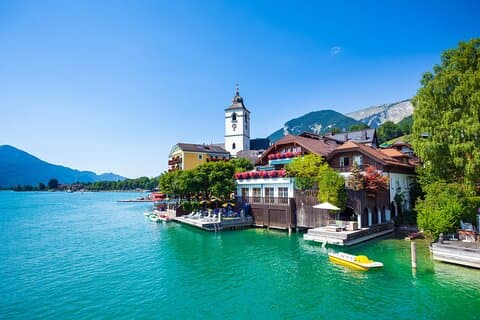 Private Day Trip from Munich to Salzburg & Austrian Lakes