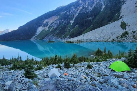 Hike Joffre Lake, Whistler & Shannon Falls Tour