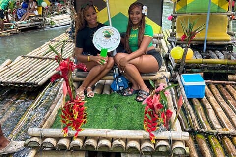Privat bambus Rafting med kalksten fod budskab - Montego Bay