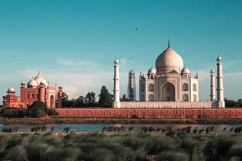 2-Day Tour to Taj Mahal, Agra from Hyderabad with Both Side Commercial Flights