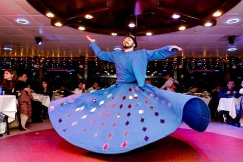 Bosphorus Evening Cruise: Dinner, Live Shows & Private Table