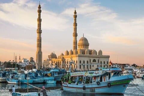 Hurghada Guided Tour with Sightseeing & Shopping