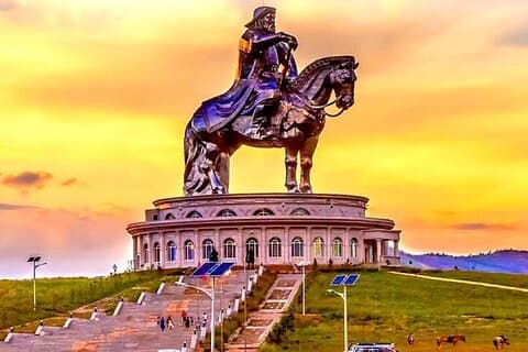 Chenghis Khan Statue Complex+ National Park and Eagle Tour