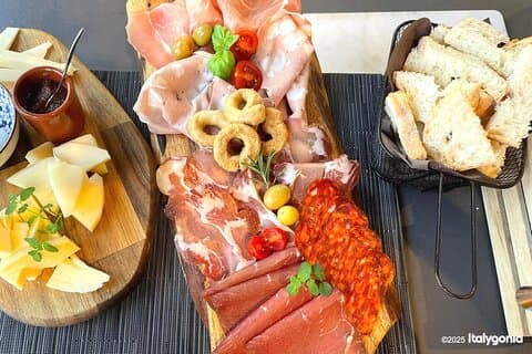 Tour privado en TRANI con experiencia exclusiva en aperitivos