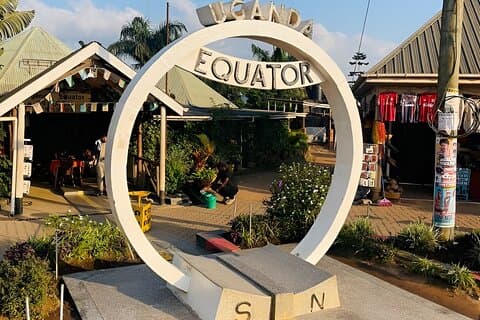 Uganda Equator Line tur i Kayabwe med lunsj og transfer