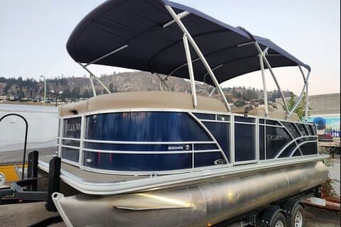 Sylvan Mirage Party Pontoon Bootsverleih