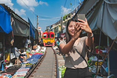 Flytande marknad & järnvägsmarknad Tour från Bangkok