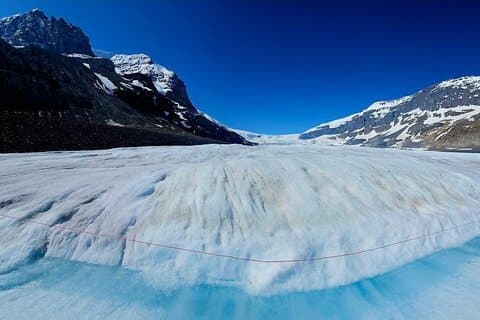 Spanish Private Tour to Columbia Icefields from Calgary