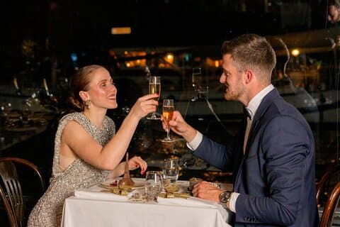 Paris 3 - Courses Gourmet middag Seine River Cruise med champagne