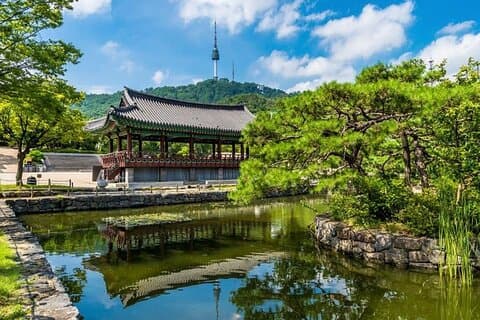Gyeongbokgung Palace, Bukchon Village och GwangJang Tour i Seoul