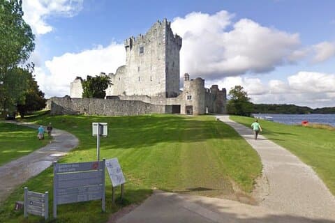 Château de Ross et mines de cuivre Visite audio à pied autoguidée