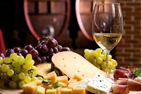 A Rota do Queijo e do Vinho