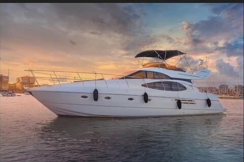 Torrevieja 2-timers yachtopplevelse med svømming