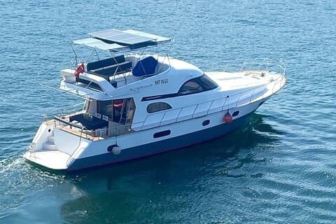 Yacht privé exclusif toutes les heures dans le Bosphore