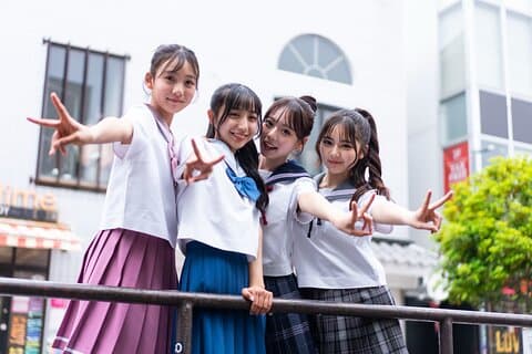 東京ディズニーランド近くの女子高生制服レンタル