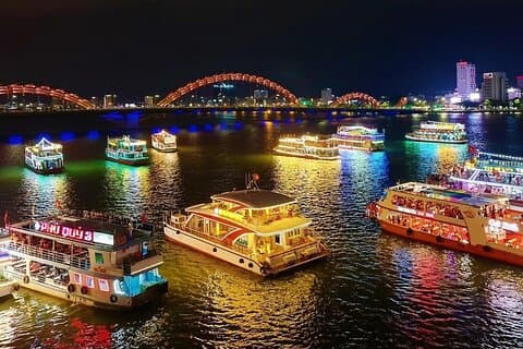 Cruzeiro da vida noturna de Da Nang no rio Han com show, bar ou massagem