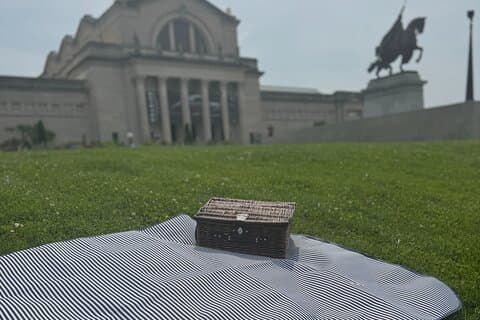 Picnic for 2 in Forest Park: 4 Iconic Eateries in Every Basket!