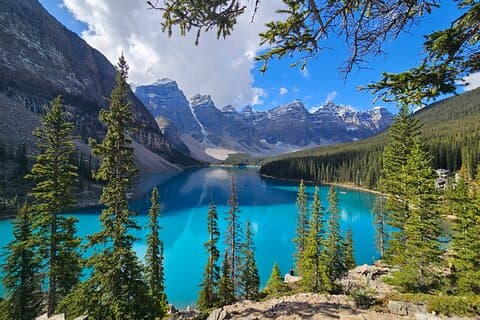 Lake Louise and Moraine Lake Full Day Tour