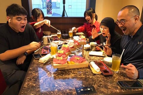 Entfesseln Sie Ihren Heißhunger A5 Wagyu Omakase in Asakusa mit Guide