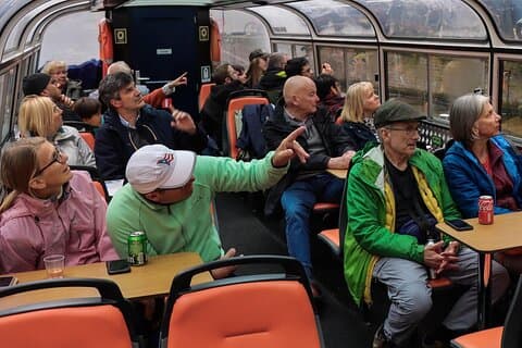 Amsterdam Classic Canal Cruise med live guide