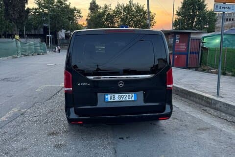 Transfer privado : Tirana (aeroporto ou cidade) ↔ Dhërmi