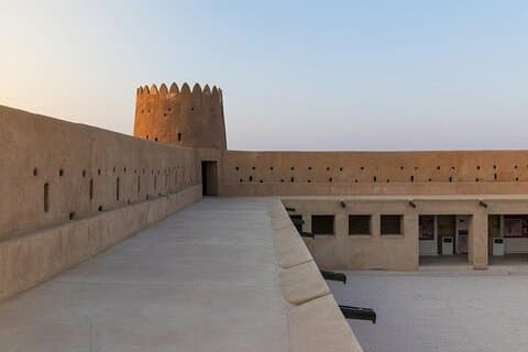Visite du nord du Qatar Fort de Zubara, île pourpre et colonie de mangroves