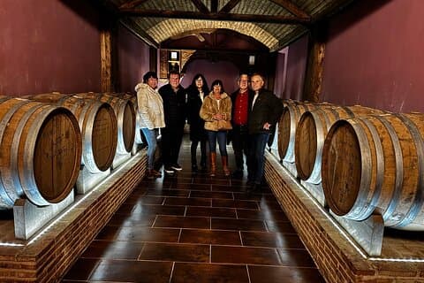 Alicante: Weintour mit Weinprobe, Mittagessen und Transport