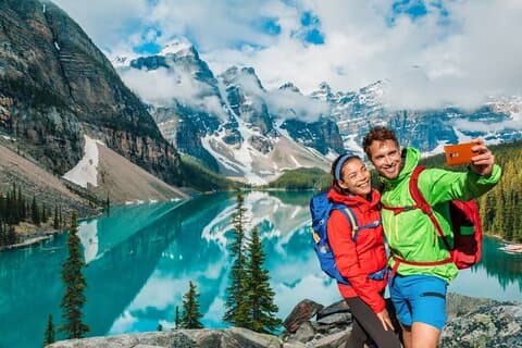 Escursione di un giorno sul lago di Lake Louise Moraine da Banff Calgary Canmore