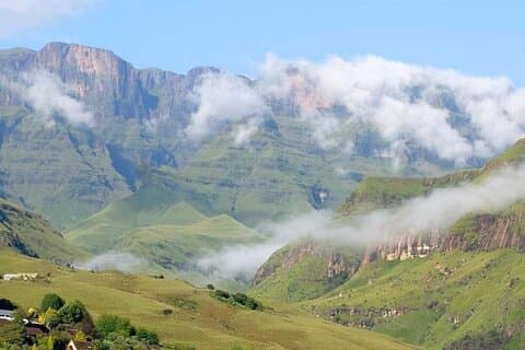 Sani Pass 4 x 4 Tour und Lesotho Ganztagestour ab Durban