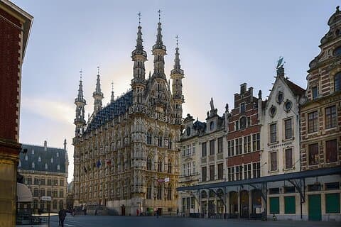 Timeless Leuven : Rådhus, Gothic vartegn og middelalderlige arv