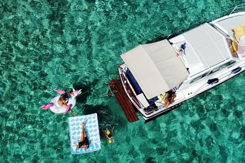 Visite en bateau de La Maddalena avec déjeuner et guide local