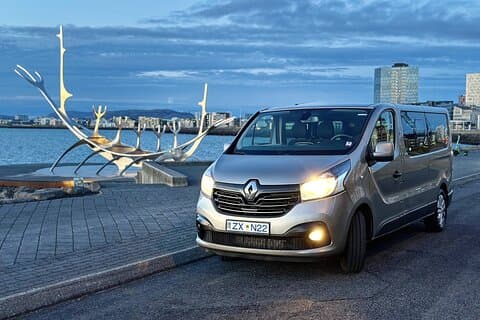Reykjavik Hotels : Privé transfer van of naar Sky Lagoon