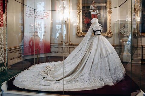 Skip the Line Empress Sisi Museum, Hofburg and Gardens Tour