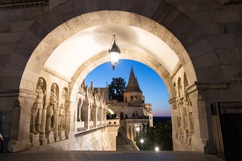Budapest Tour nocturno y atardecer Luces e historias de la ciudad