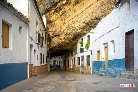 Private Tour durch Setenil, Ronda und das Weingut Vetas (ab Sevilla)