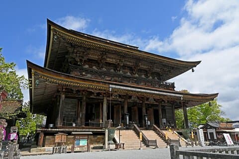 Sacred Mount Yoshino Guided Tour – UNESCO Kii Mountain Range
