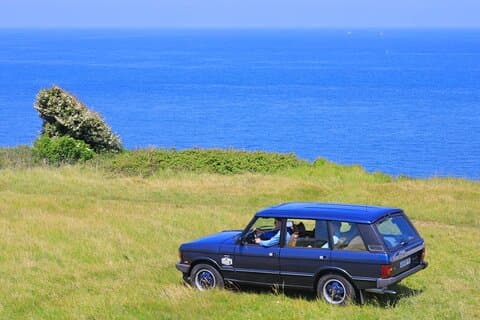 From Caen or Bayeux: D Day and Food Range Rover Half Day Tour