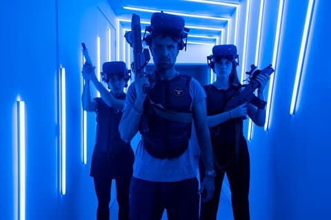 Zombie Apocalypse VR Shooter Experience